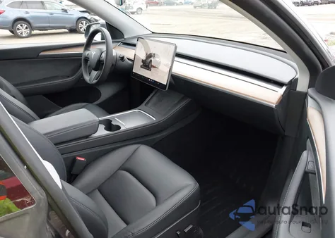 2023 Tesla Model Y Awd/Long Range Dual Motor All-Wheel Drive from USA, damaged, VIN 7SAYGDEE6PF844200